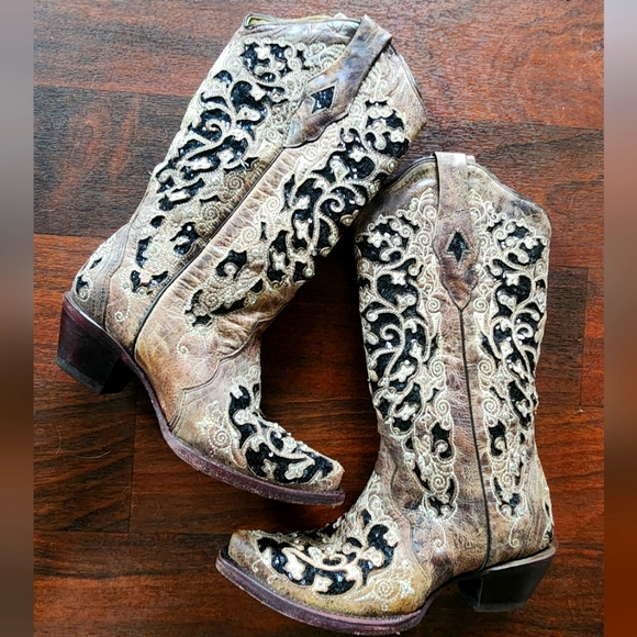*MOVING* Make an offer* Corral Brown & Black Sequin Inlay Cowboy Boots - Picture 3 of 9